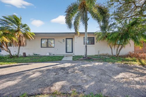 27701 Sw 162nd Ct, Homestead, FL, 33031-2941 | Card Image