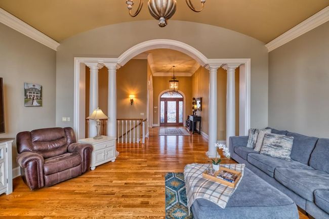 122 Fairway Acres Dr, Home with 7 bedrooms, 5 bathrooms and 3 parking in Dunmor KY | Image 22