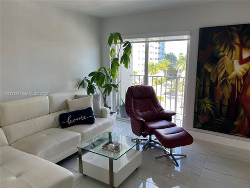 apt-506-6545 Indian Creek Dr, Miami Beach, FL, 33141-5818 | Card Image