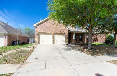 2841 Laurel Oak Drive, House other with 5 bedrooms, 3 bathrooms and null parking in Mckinney TX | Image 2