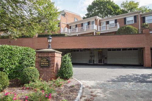 1058 Boston Post Rd, Rye, NY, 10580-2902 | Card Image