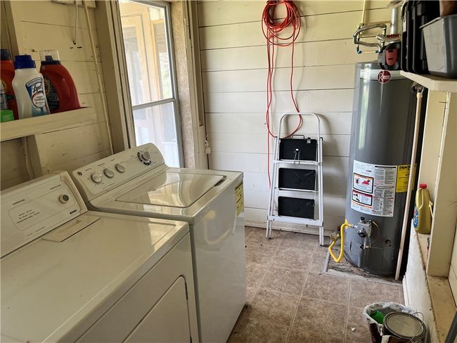 306 N Texas Ave, House other with 4 bedrooms, 2 bathrooms and null parking in Freer TX | Image 38