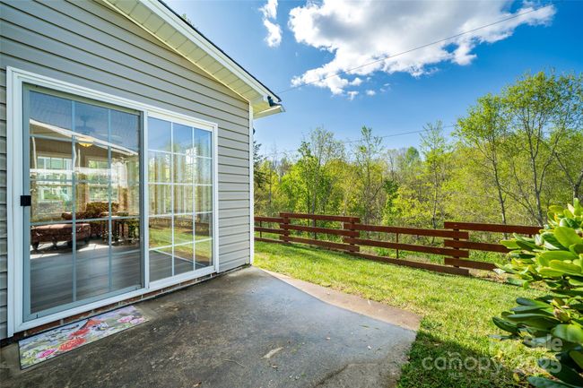117 Morgan Trace Dr Sw, Townhouse with 3 bedrooms, 2 bathrooms and null parking in Valdese NC | Image 6
