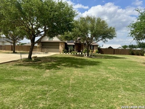 157 W Medium Meadow Dr, Lytle, TX, 78052-3985 | Card Image