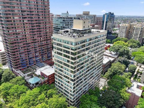 17a-2970 N Lake Shore Drive, Chicago, IL, 60657 | Card Image