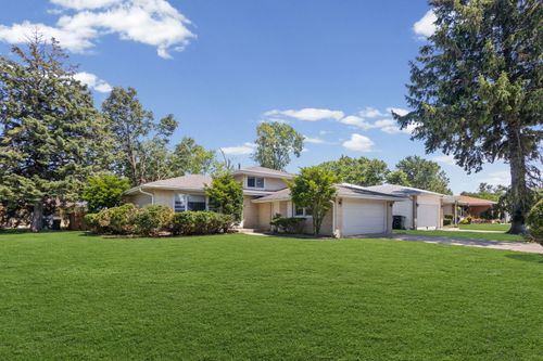 15615 Kenwood Ave, South Holland, IL, 60473-1822 | Card Image