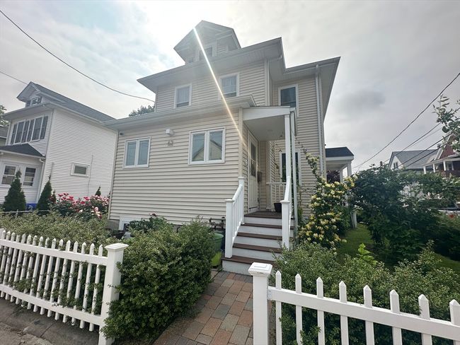 62 Antwerp St, House other with 3 bedrooms, 3 bathrooms and 3 parking in Boston MA | Image 4