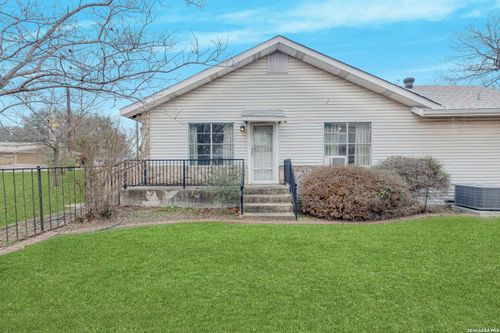 283 Utopia Ln, San Antonio, TX, 78223-3722 | Card Image