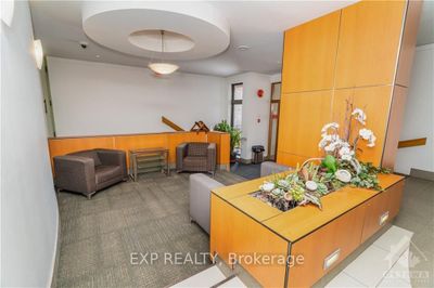 301 - 373 Laurier Ave E, Condo with 2 bedrooms, 2 bathrooms and 1 parking in Ottawa ON | Image 2