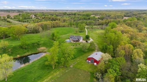 16202 W Cottonwood Rd, Elmwood, IL, 61529-9384 | Card Image