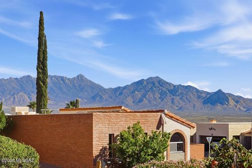 1331 W Calle Serrano, Green Valley, AZ, 85622-8442 | Card Image