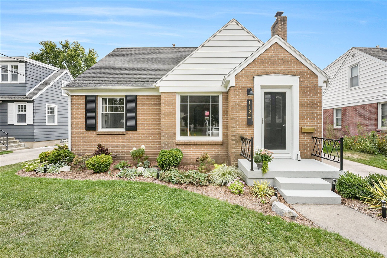 Northlawn St, Grand Rapids, MI 49505