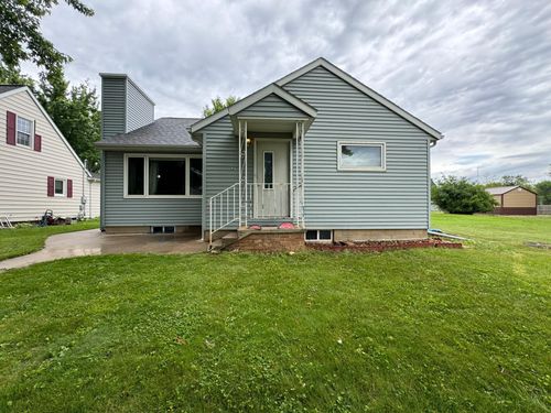 211 E Dineen St, Sanborn, MN, 56083-7502 | Card Image