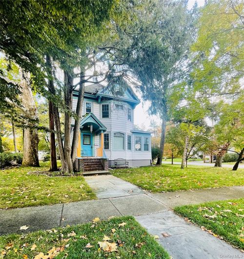 20 Whitehouse Ave, Poughkeepsie, NY, 12601-4940 | Card Image
