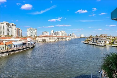4-443-205 Park Shore Dr, NAPLES, FL, 34103-2652 | Card Image