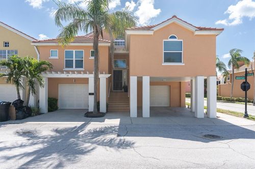 19 Crescent Pl S, St Petersburg, FL, 33711-5118 | Card Image