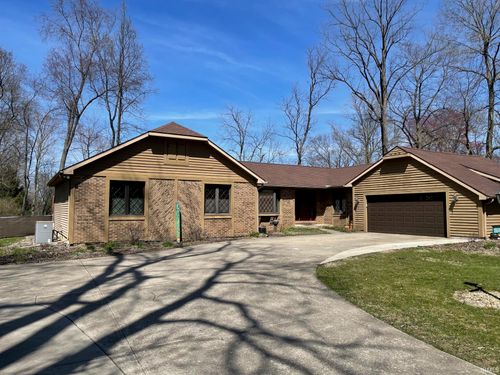 15516 Menominee Dr, Plymouth, IN, 46563-9794 | Card Image
