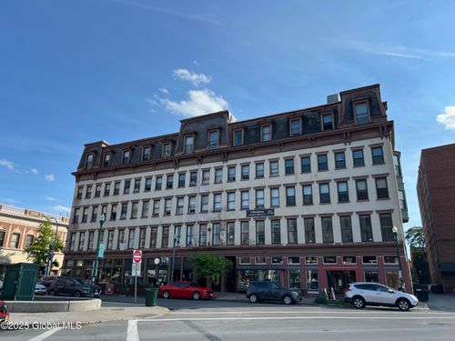 311-5 Broadway, Troy, NY, 12180-3226 | Card Image