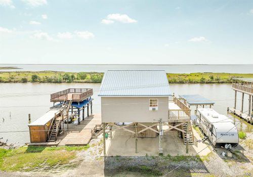 8209 Redfish St, Chauvin, LA, 70344-2107 | Card Image