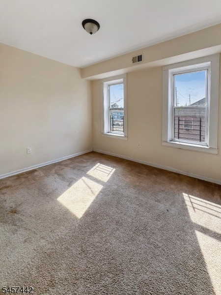 Residential Lease in Newark City 5