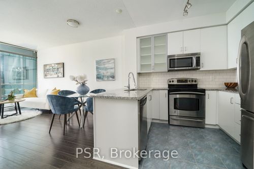 2103-18 Yorkville Ave, Toronto, ON, M4W3Y8 | Card Image