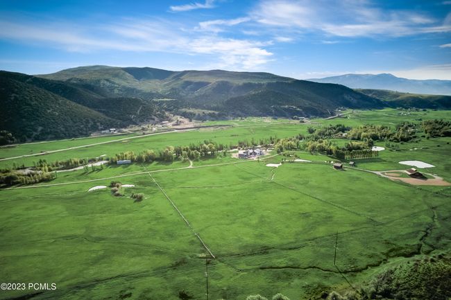 7050 River Valley Rd, Home with 5 bedrooms, 4 bathrooms and null parking in Peoa UT | Image 57