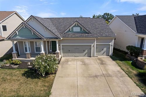 316 Country Orchard Dr, Lake St Louis, MO, 63367-5853 | Card Image