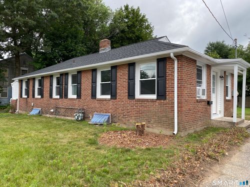 150 Stillwell Dr, Plainville, CT, 06062-2943 | Card Image