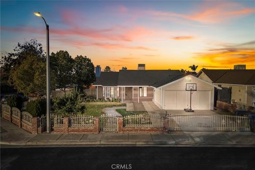 2203 19th Ave, Delano, CA, 93215-3705 | Card Image