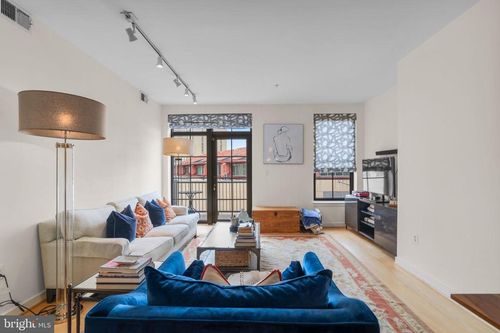 unit-301-2412 17th St Nw, WASHINGTON, DC, 20009-2770 | Card Image