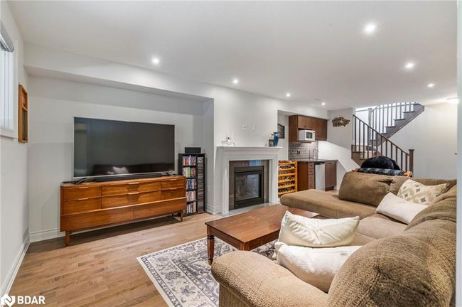17 Hillcrest Dr, House other with 3 bedrooms, 3 bathrooms and 3 parking in Alliston ON | Image 21