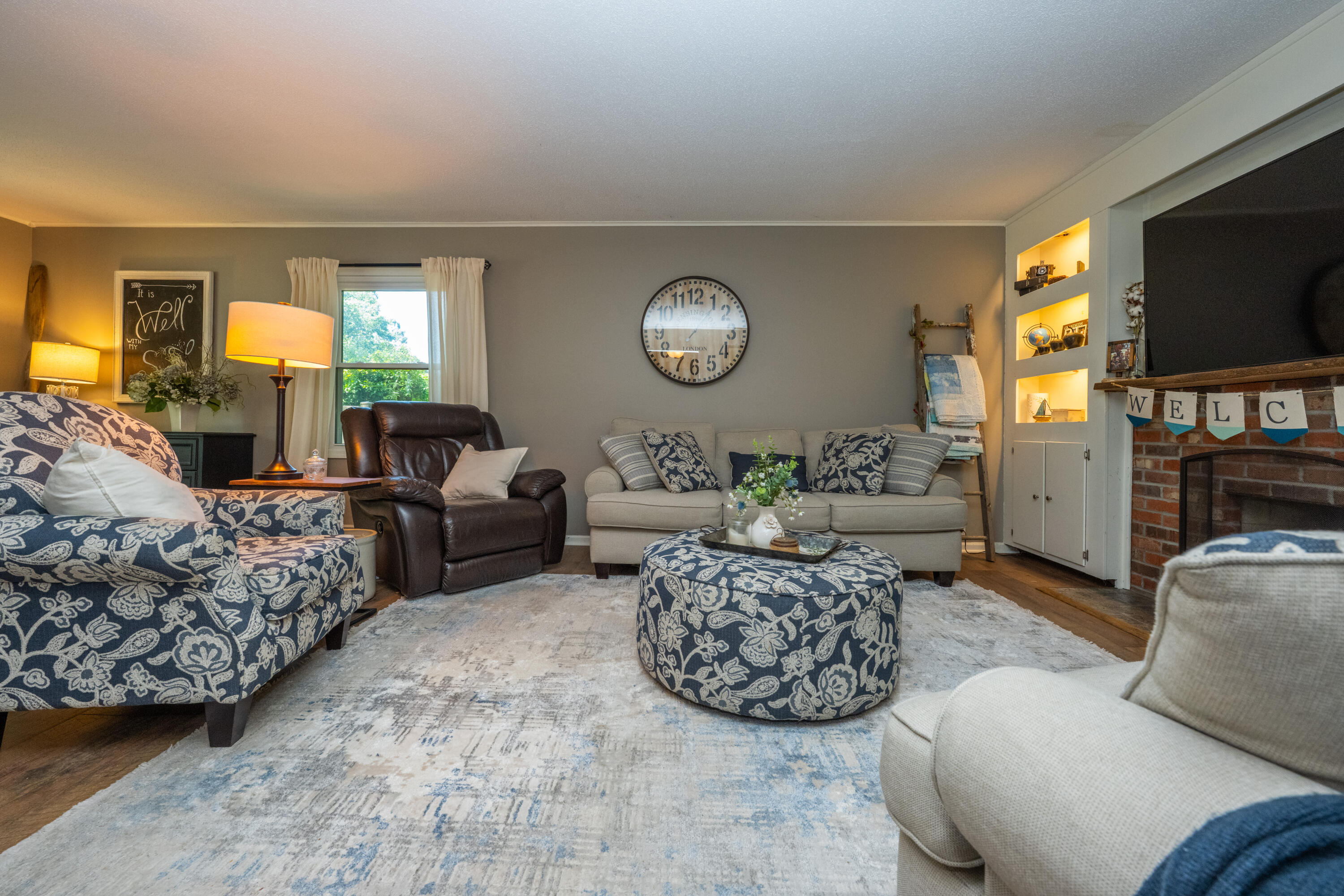 Residential in Norton Shores 3