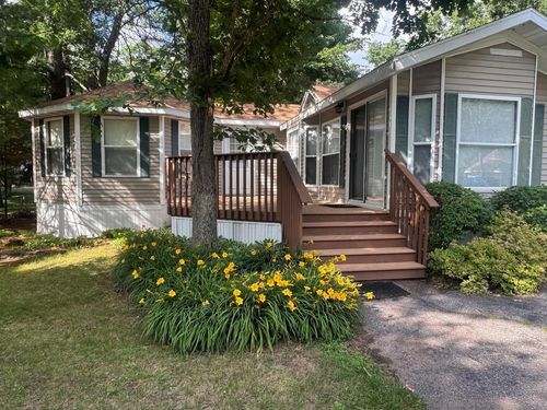 34-117 Wood Haven Dr, Wisconsin Dells, WI, 53965-8391 | Card Image