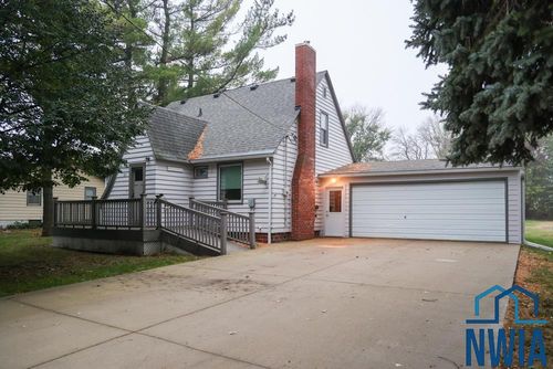 105 S Waterman St, Sutherland, IA, 51058-7640 | Card Image
