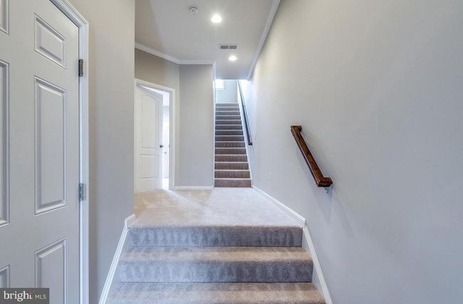 21783 Harroun Ter, Townhouse with 4 bedrooms, 4 bathrooms and null parking in ASHBURN VA | Image 6