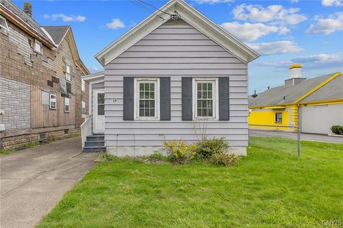 188 W Bridge St, Oswego, NY, 13126-1443 | Card Image