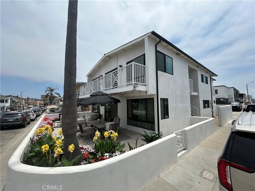 4112 Seashore Dr, Newport Beach, CA, 92663-2935 | Card Image