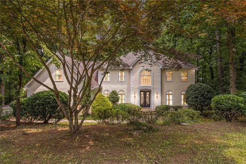 8255 Habersham Waters Rd, Atlanta, GA, 30350-3713 | Card Image