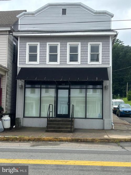 645 E Grand Ave, TOWER CITY, PA, 17980-1146 | Card Image