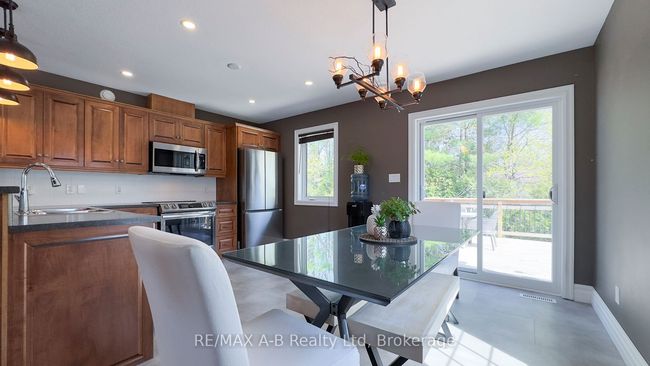 83 Sylvia St, House other with 4 bedrooms, 3 bathrooms and 4 parking in Mitchell ON | Image 20