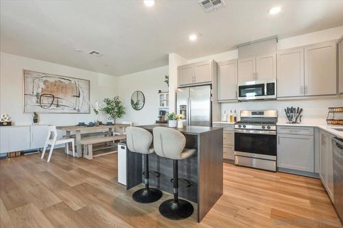 unit-143-5464 Shorefront Dr, San Diego, CA, 92154-6734 | Card Image