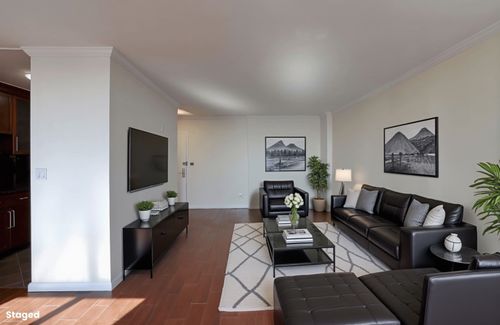 apt-2010-100 Manhattan Ave, Union City, NJ, 07087-5265 | Card Image