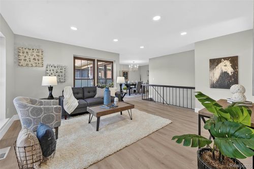 40666 Newport Dr, Plymouth, MI, 48170-4704 | Card Image