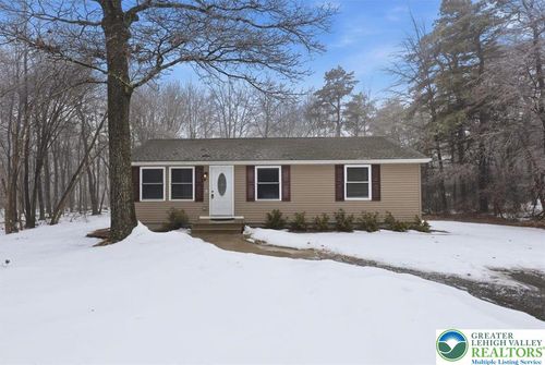 222 Cold Spring Dr, Jim Thorpe, PA, 18229-2725 | Card Image