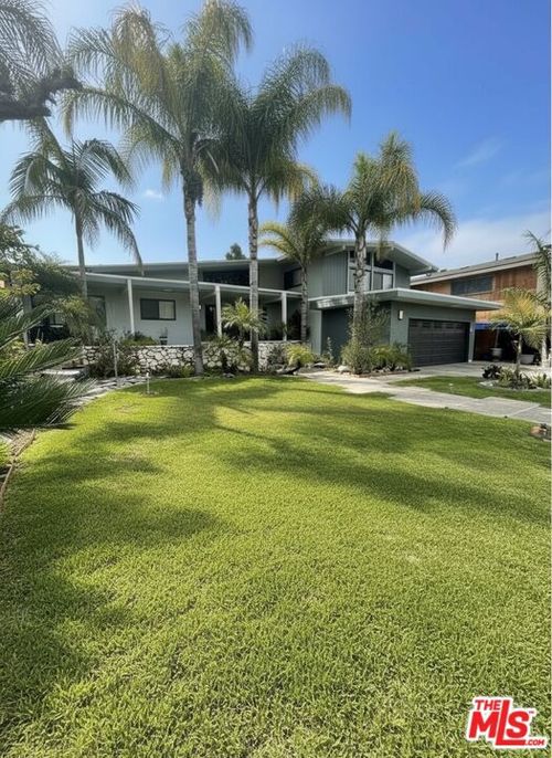 4368 Fairway Dr, Lakewood, CA, 90712-3767 | Card Image