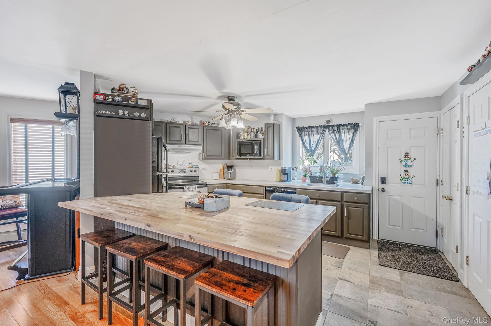 Residential in Oyster Bay 3