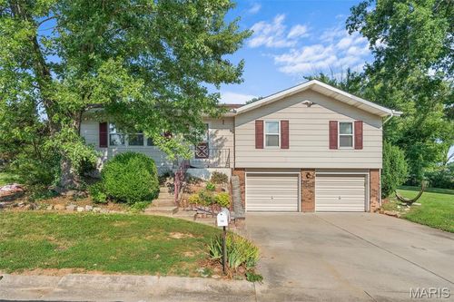 300 Richard Dr, Washington, MO, 63090-6242 | Card Image