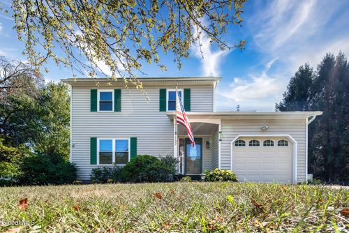 1123 Laural Ln, Malta, NY, 12020-3821 | Card Image