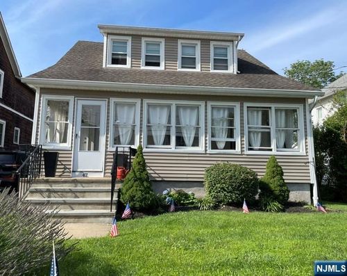 47 Central Ave, Butler, NJ, 07405-1142 | Card Image