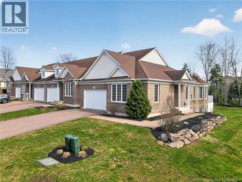 46 Guylaine St, Dieppe, NB, E1A0G8 | Card Image